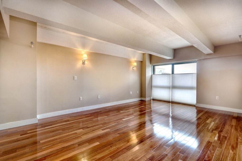 42 8th Street - Photo 1