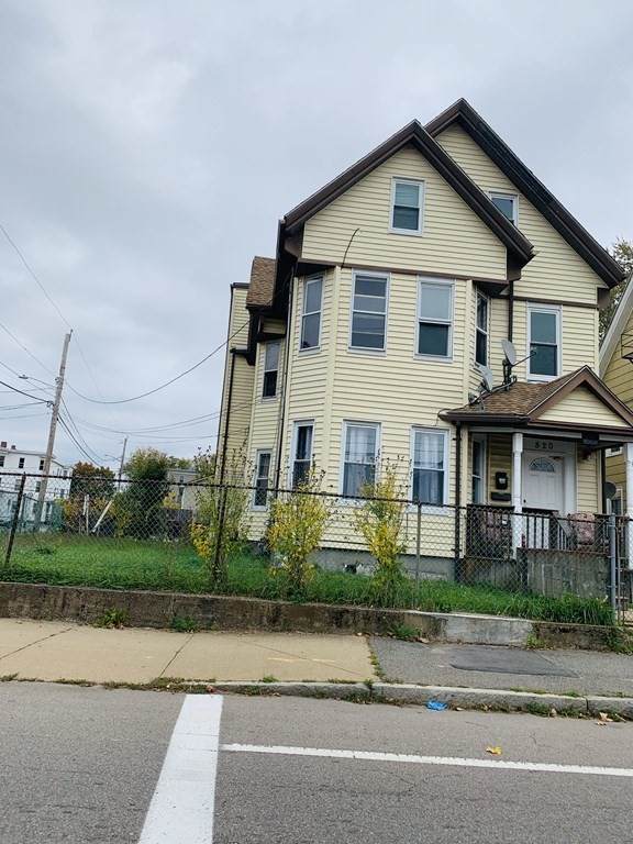 820 Warren Ave - Photo 1