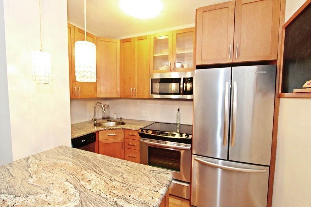 21 Beacon Street - Photo 1