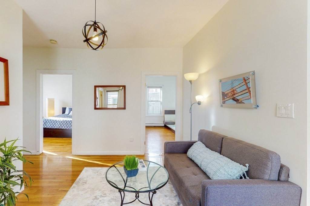 313 Elm - Photo 1