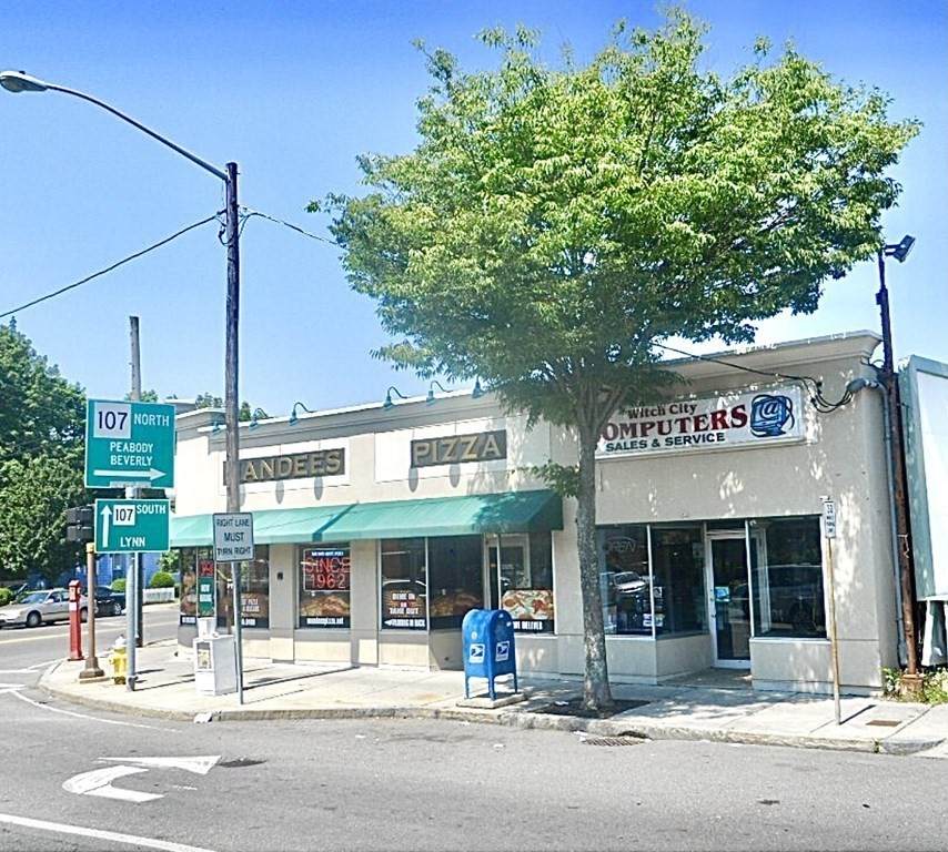408 Essex - Photo 1