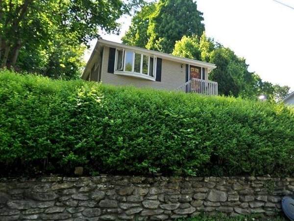35 Tiverton Pkwy - Photo 1
