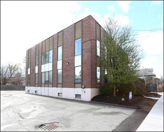615 Concord - Photo 1