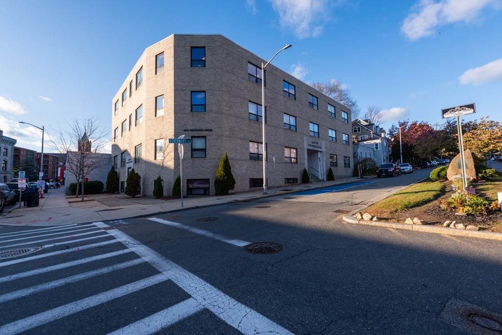 Zero Governors Ave - Photo 1