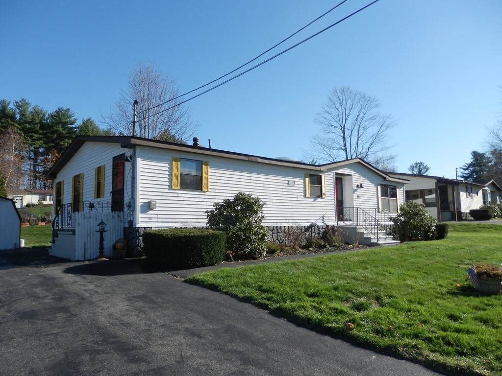 75 Rosewood Dr - Photo 1