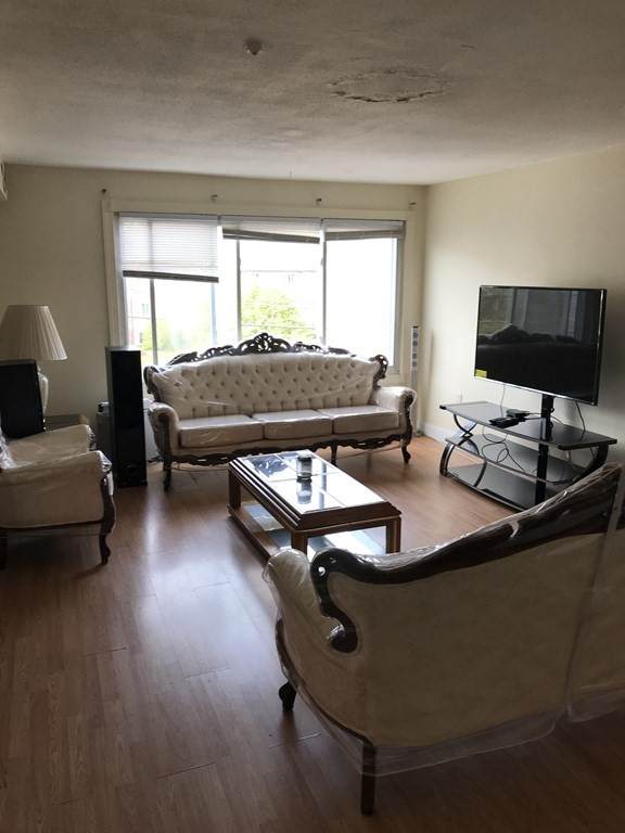 75 Colonel Bell Dr - Photo 1