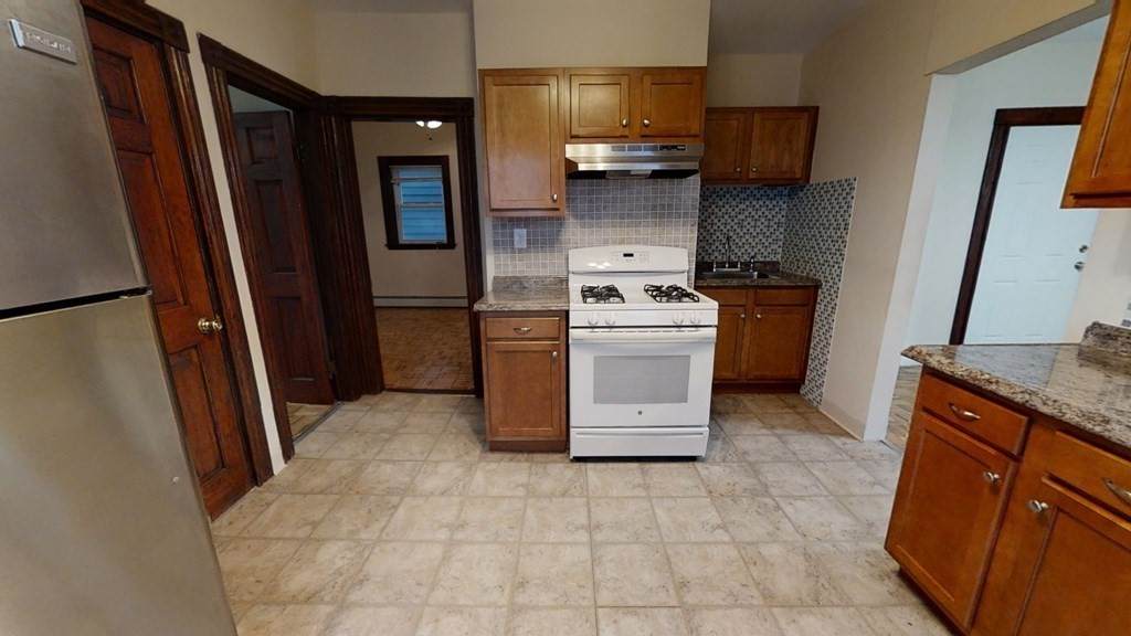 19 Howard St - Photo 1