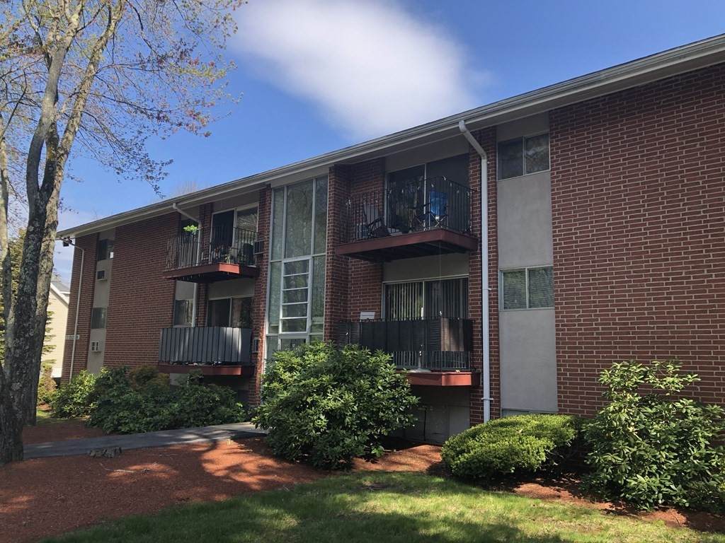 11 Crescent Drive - Photo 1
