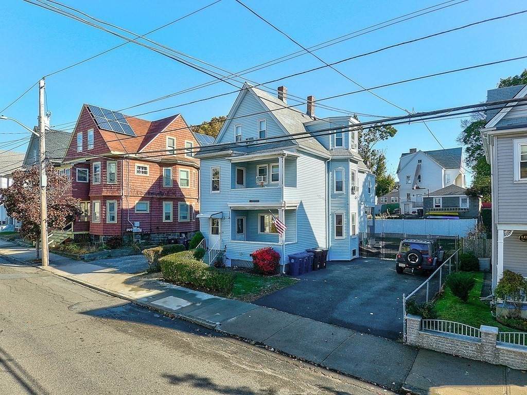 153 Vine St - Photo 1