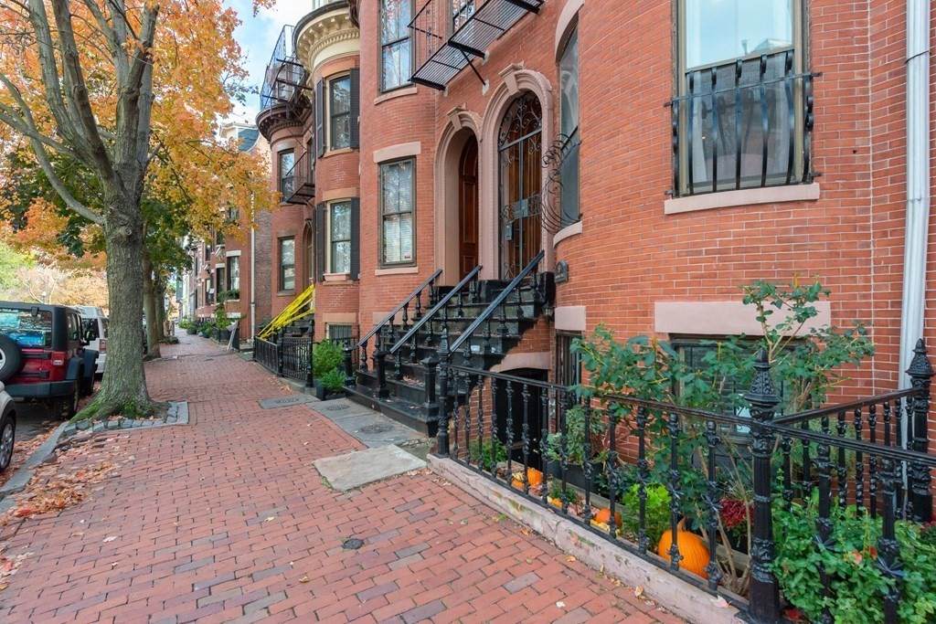 50 Montgomery St - Photo 1