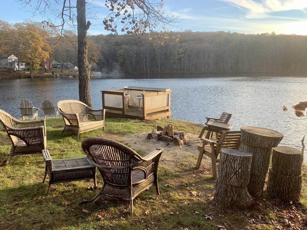 24 Oak Ln - Photo 1