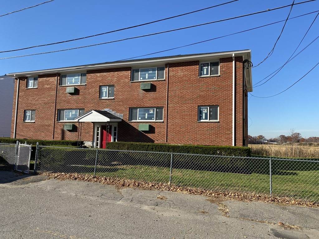 68 Lind St - Photo 1