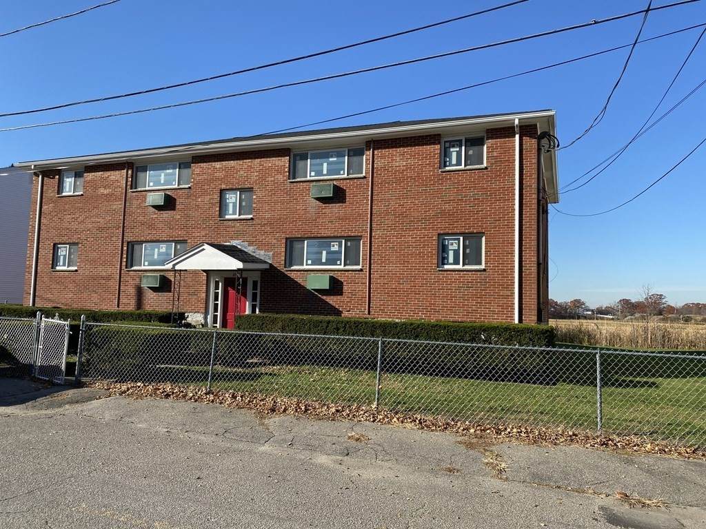 68 Lind St - Photo 1