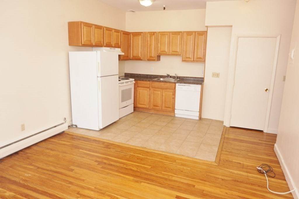 1238 Commonwealth Ave - Photo 1