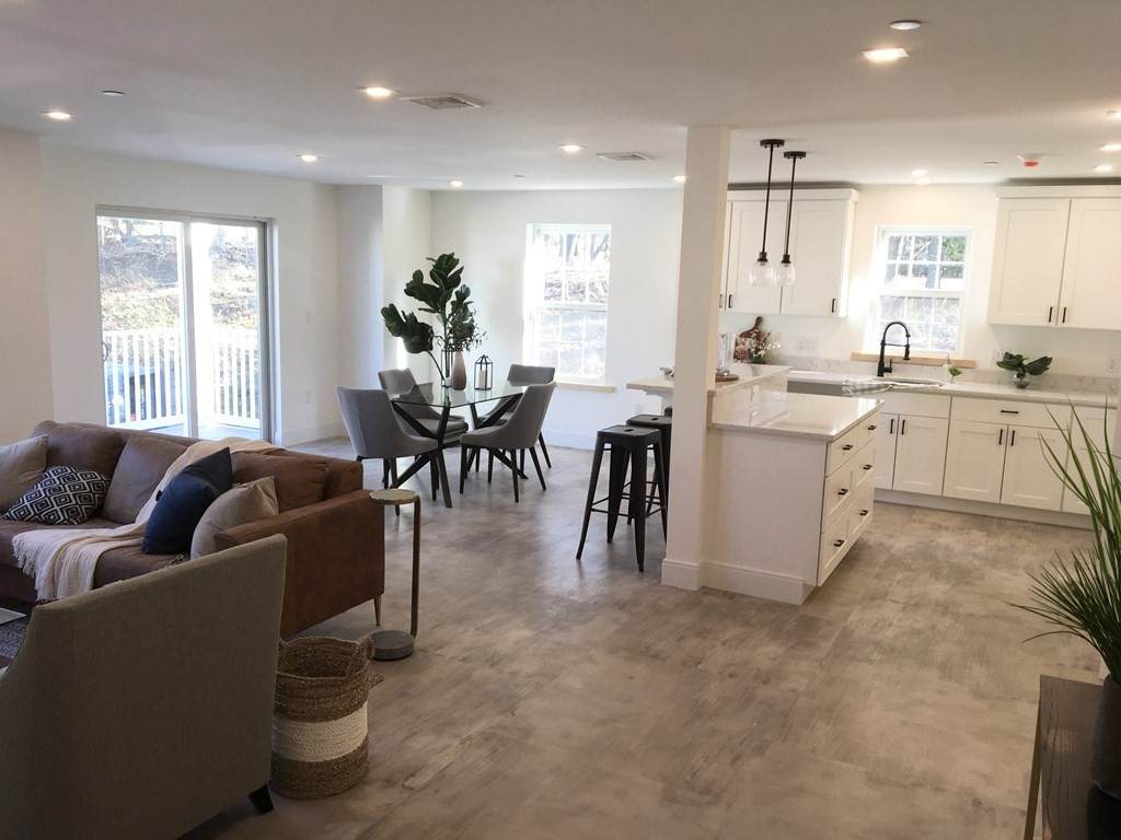 2239 Washington Street - Photo 1