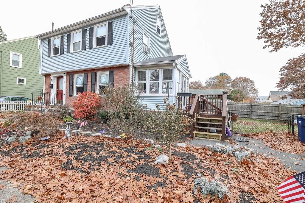 61 Wycliff Ave - Photo 1