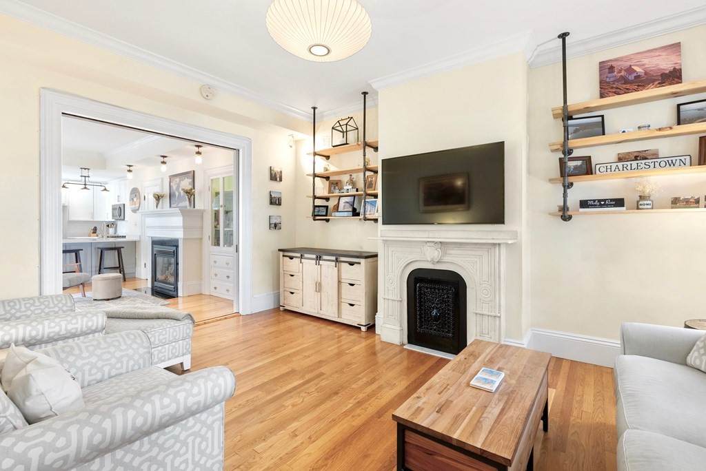 51 Elm Street - Photo 1