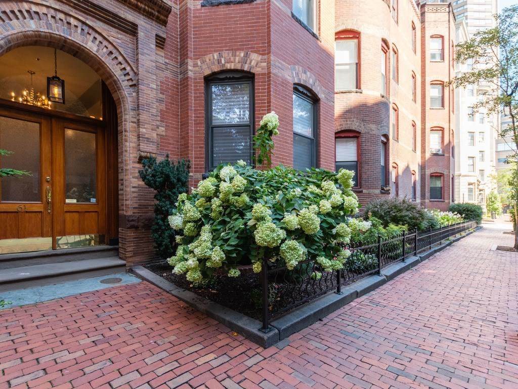 61 Saint Botolph St. - Photo 1