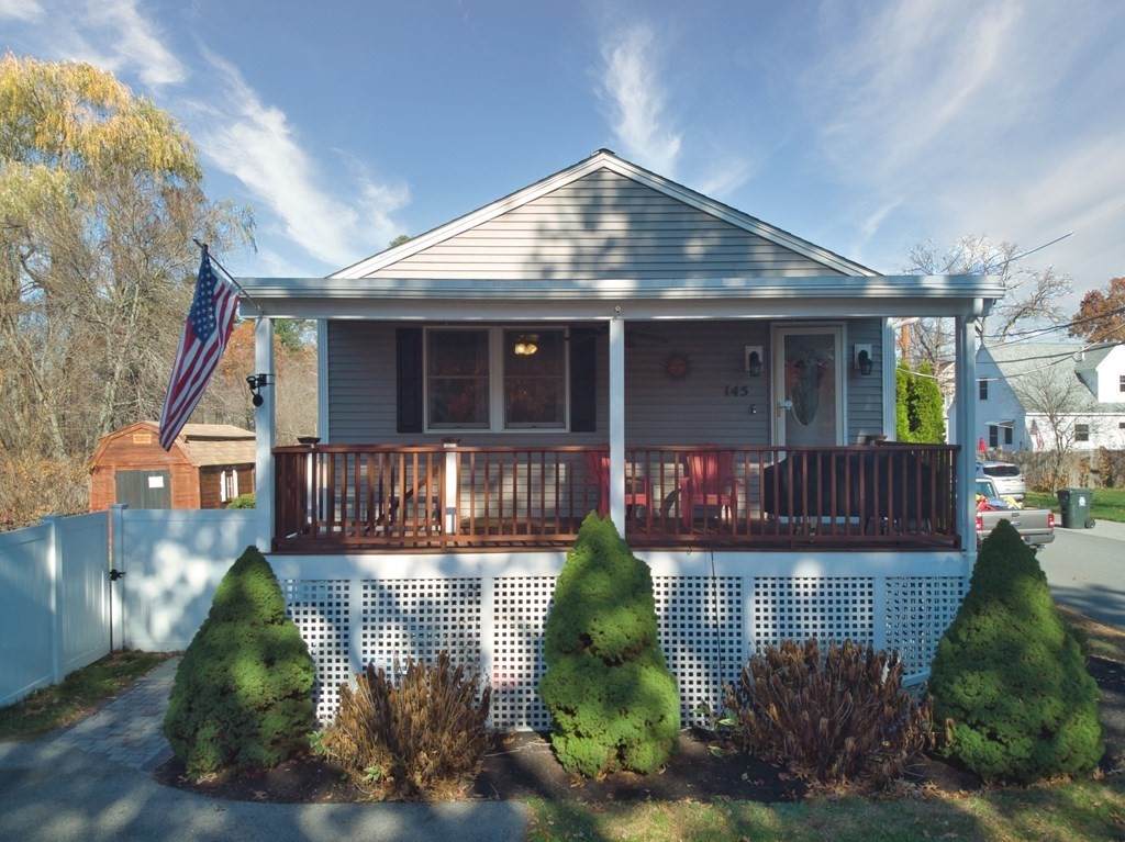 145 Grove Ave - Photo 1