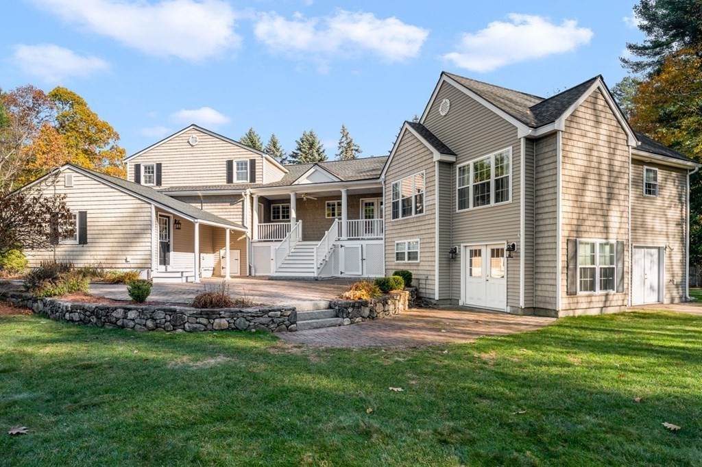21 Regina Drive - Photo 1