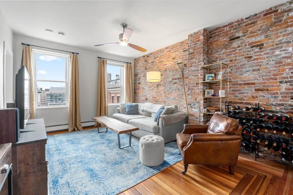 58 Myrtle St - Photo 1