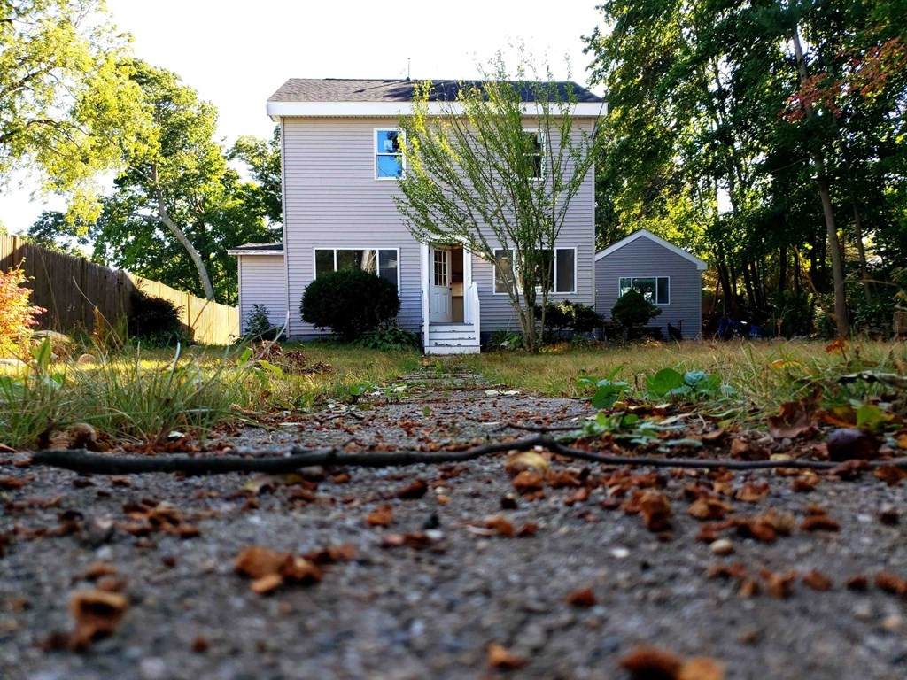 456 Ash St - Photo 1