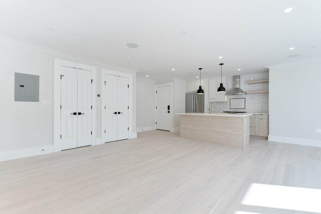 53 F St - Photo 1