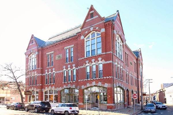 3 Broadway - Photo 1