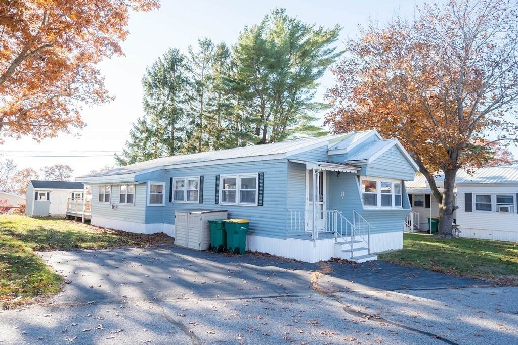 77 Arrowhead Dr - Photo 1