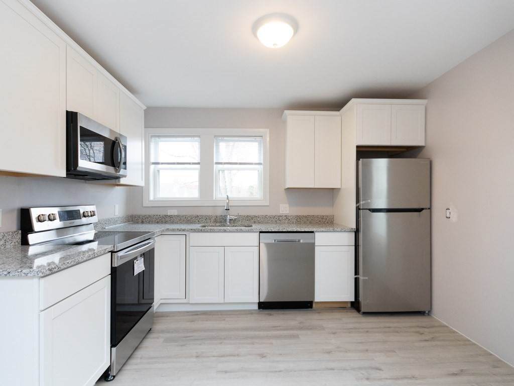 190 Park Street - Photo 1