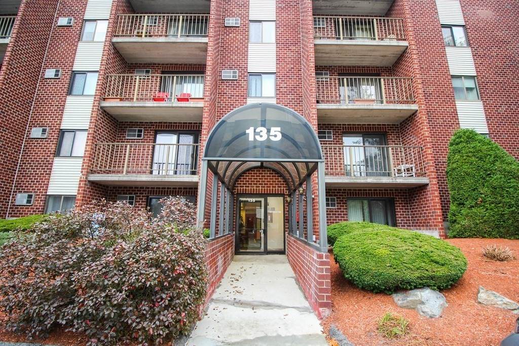 135 Franklin St - Photo 1
