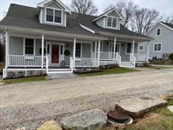 1346 Main Rd - Photo 1