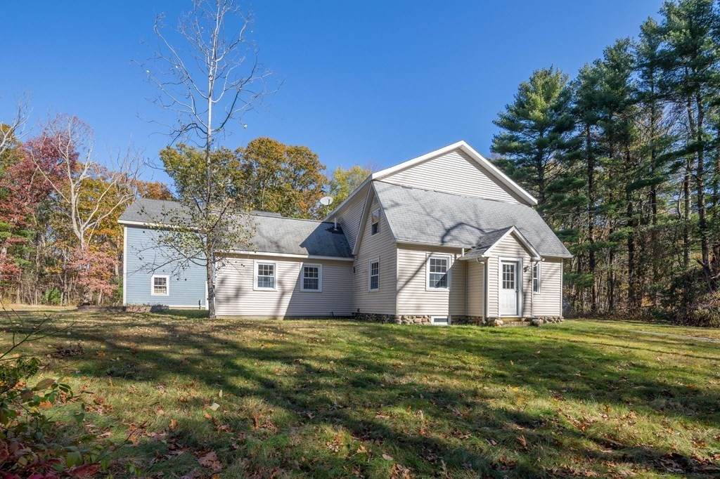 100 Linden St - Photo 1