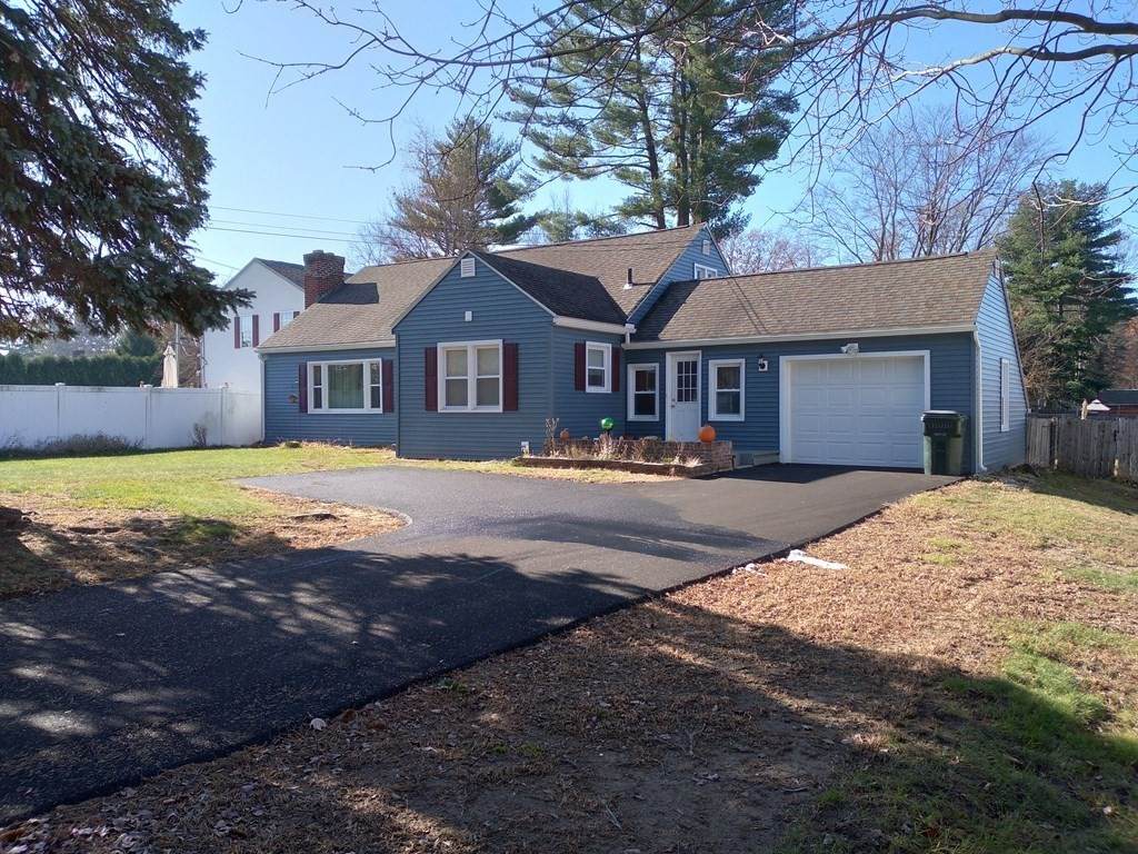 988 Parker St - Photo 1