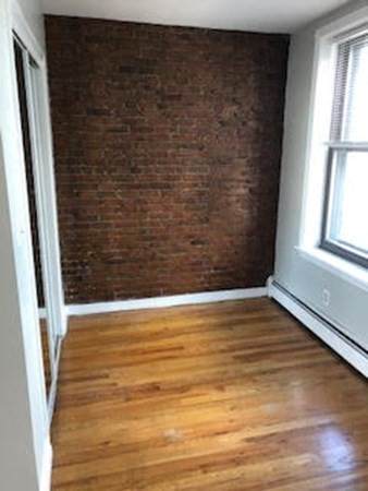 85 Bolton Street - Photo 1