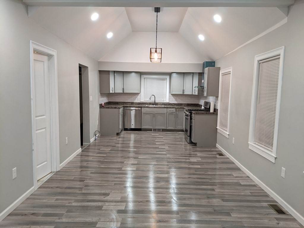 18 Hichborn St - Photo 1