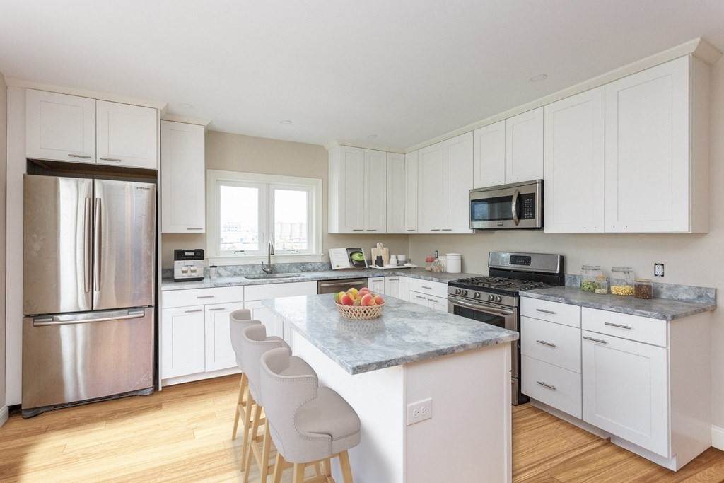 4 City Point Ct - Photo 1