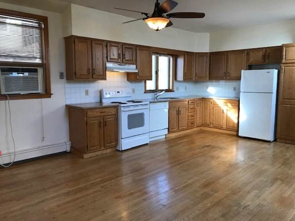 59 Trowbridge St. - Photo 1