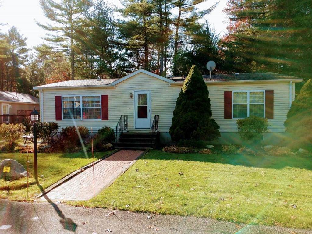 28 Melanie Ln - Photo 1