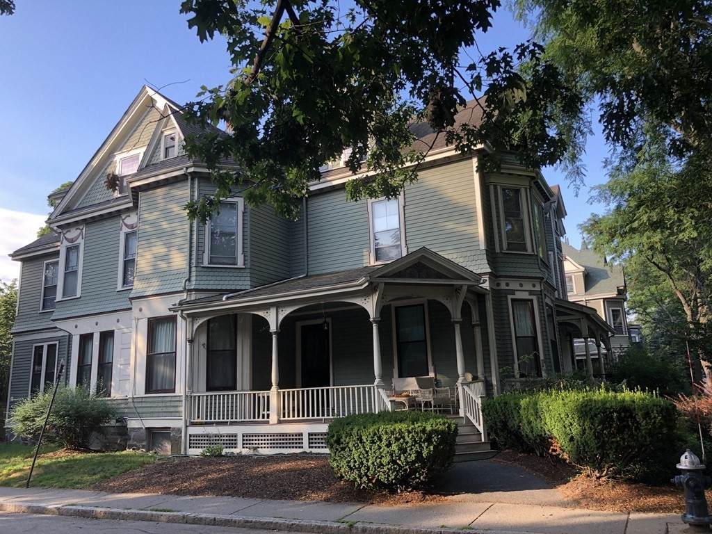 62 Cypress St - Photo 1