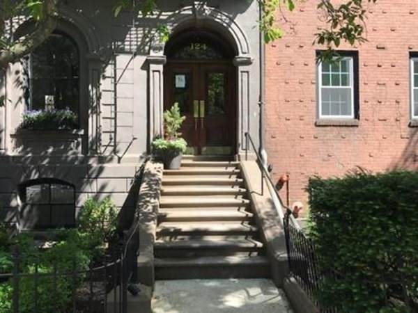 124 Beacon St - Photo 1