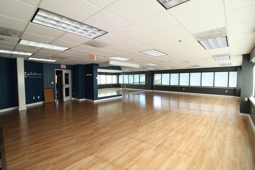 300 Western Ave. - Photo 1