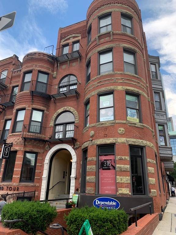 316 Newbury Street - Photo 1