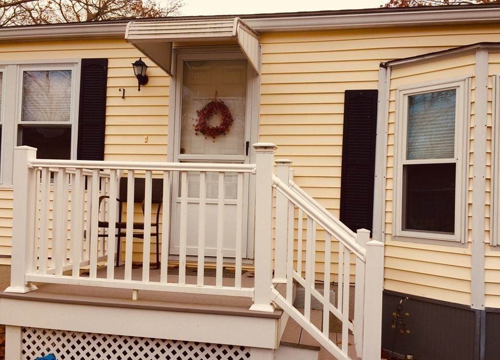 4 Baywood Street - Photo 1