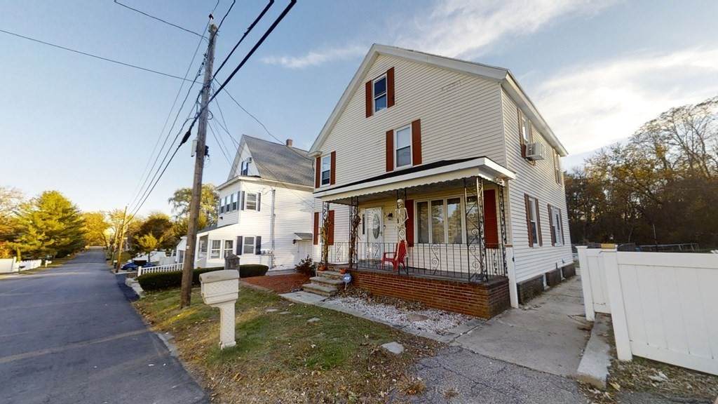 82 Ayer St - Photo 1