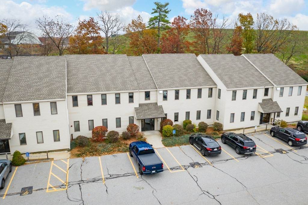 6 Courthouse Ln - Photo 1