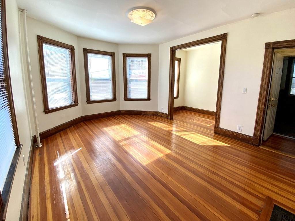 33 Calumet Street - Photo 1