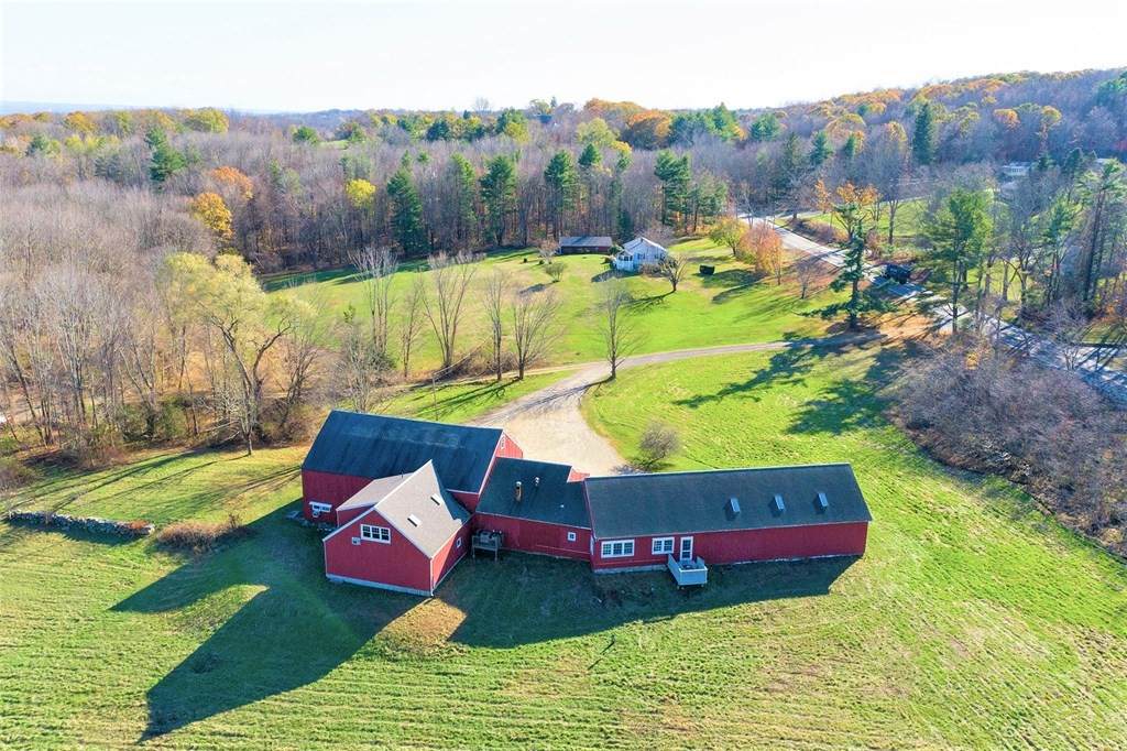 1011 Route 169 - Photo 1