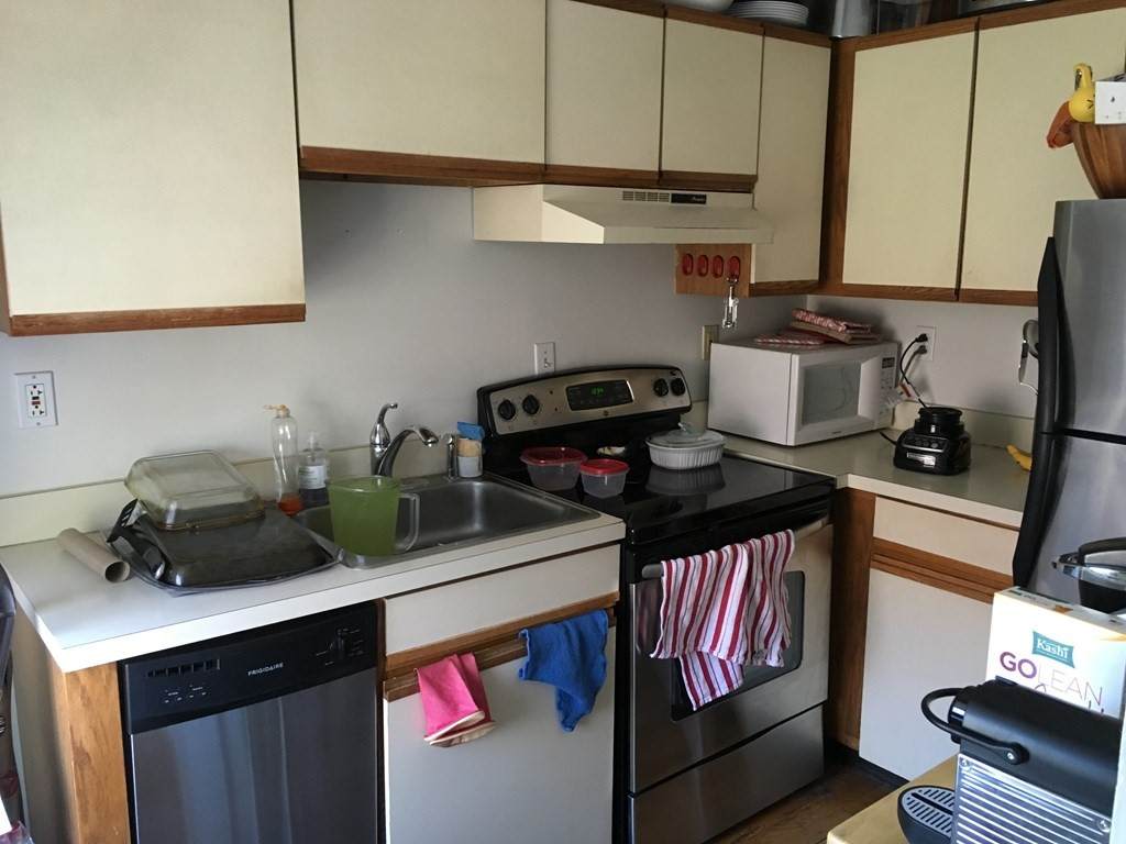 57 E Springfield Street - Photo 1