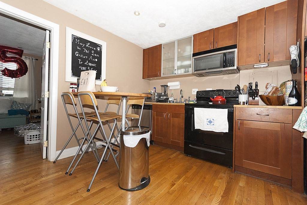 47 Gardner St - Photo 1